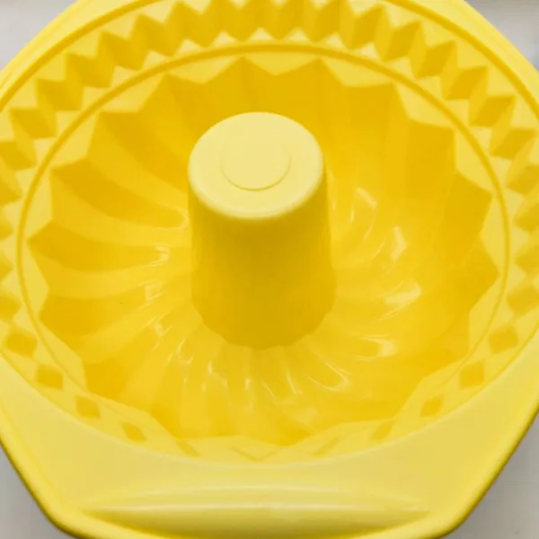 Silicone Bundt Cake Pan HK-045