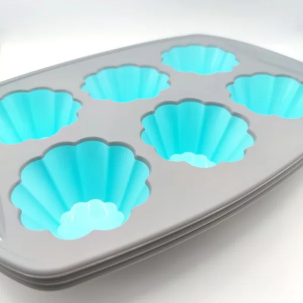 Flower Shape Silicone Cake Mold HK-055